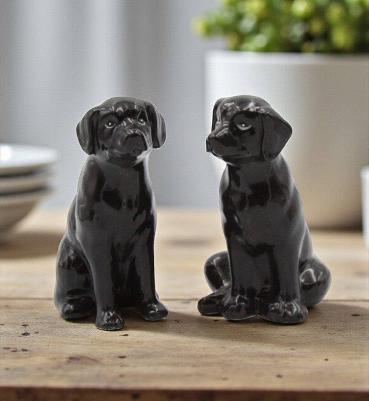 Ceramic Black Labrador Salt And Pepper Shakers, Home Décor, Gift for Her, Gift for Mom, Kitchen Décor, Gift for Dog Lover